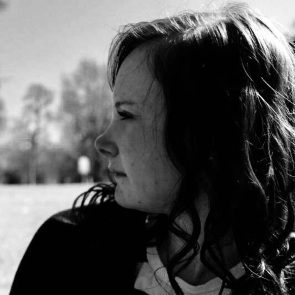 Meet your Posher, Elly